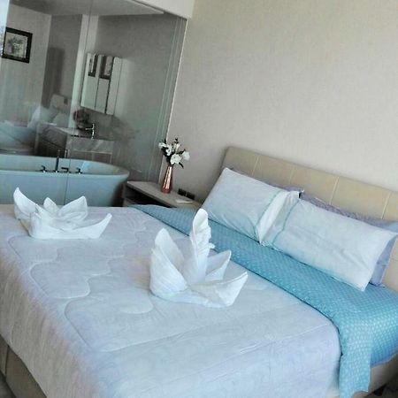The Pine Hua Hin Apartment Bagian luar foto