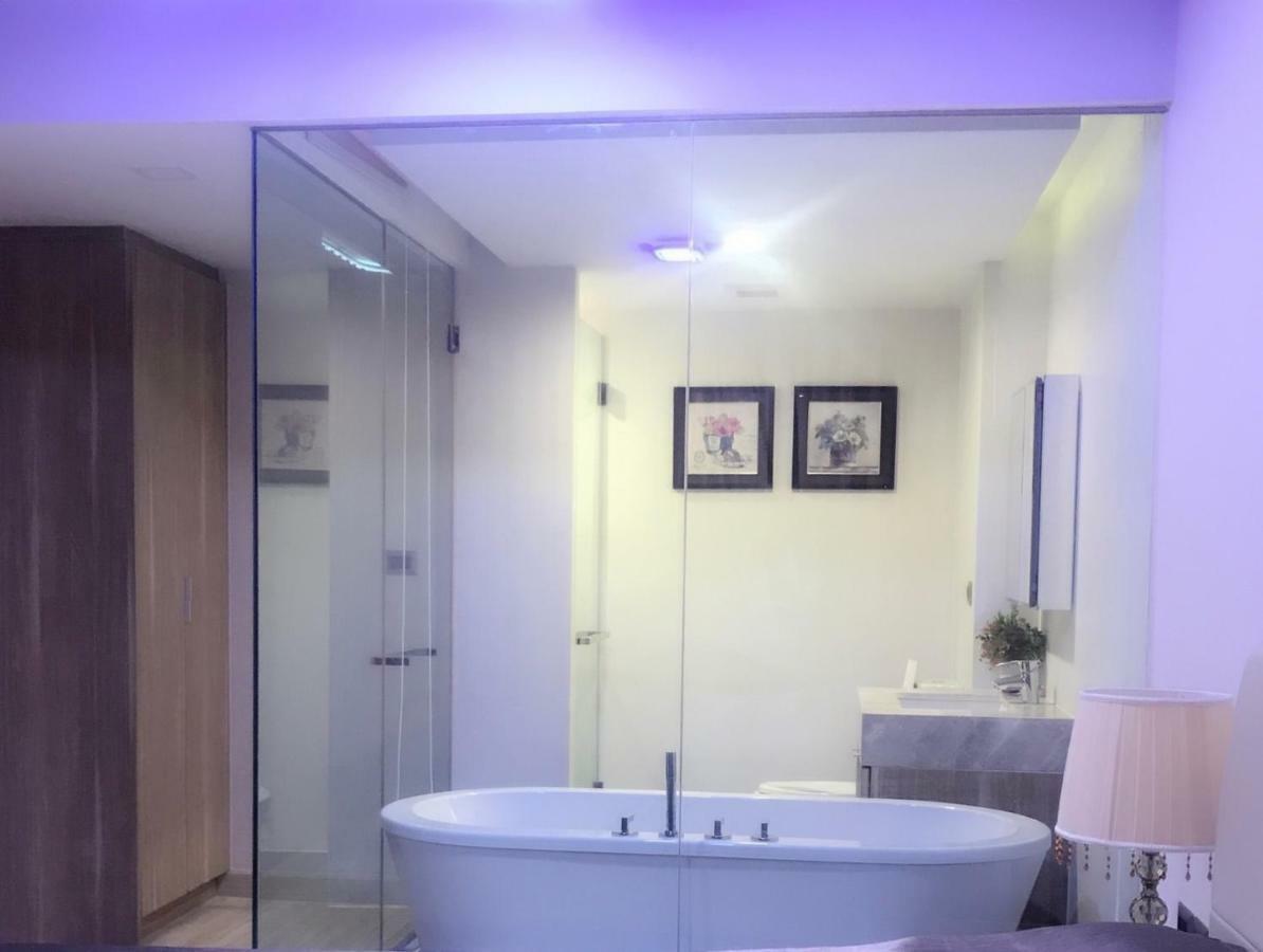 The Pine Hua Hin Apartment Bagian luar foto