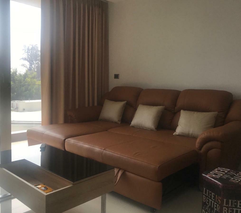 The Pine Hua Hin Apartment Bagian luar foto