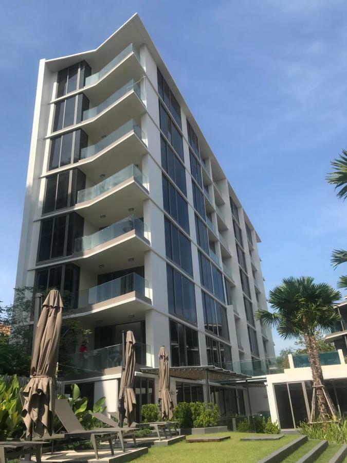 The Pine Hua Hin Apartment Bagian luar foto