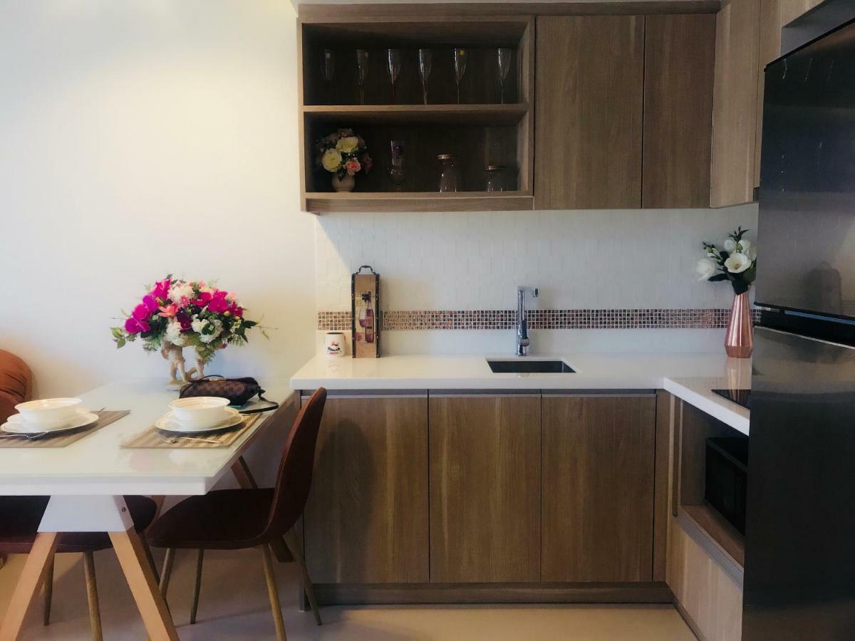 The Pine Hua Hin Apartment Bagian luar foto