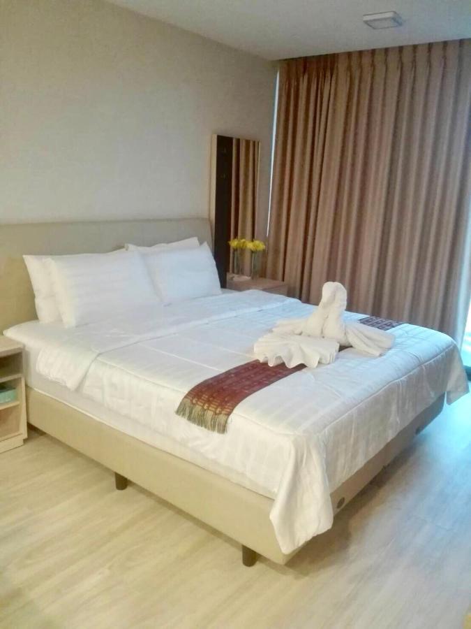 The Pine Hua Hin Apartment Bagian luar foto